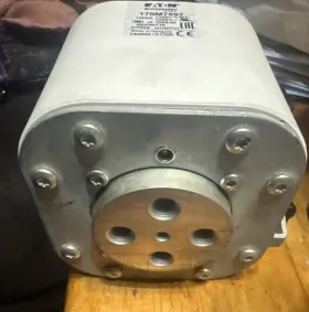 170m7597 Bussmann 4bkn/110 1500a 1250v