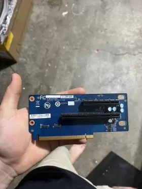 P02130-001 Hp Card Hpe Cl2200 G4/g10 2u Riser3