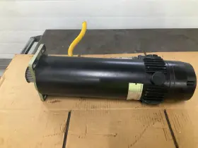 10.40c Indramat Mma-1 Maho Mh600e Cnc Milling Machine Servo Motor 10.40c/mma-1/s06