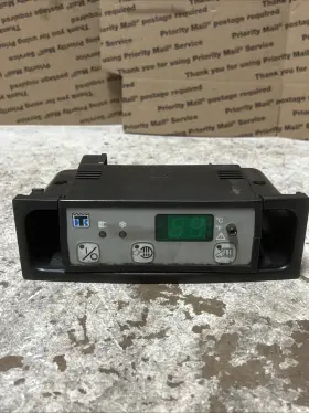 1e10316g01 King 45-1780 Thermo M 13 Cab Controlller 1e10316g01 King 45-1780 Thermo M 13 Cab Controlller