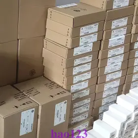 E82ev402k4b Lenze New Inverter Servo Driver Brand Ups/fedex