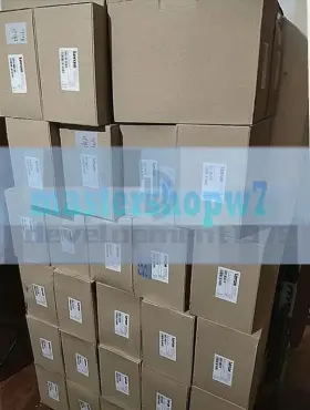 E82mv152-4b151 Lenze 1pcs E82mv152 4b151 Frequency Inverter New