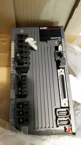Mr-j4-200a-rj Mitsubishi Electric New Servo Drive Mrj4200arj In Box Expedited Shipping