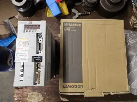 Mr-e-70a-kh003 Mitsubishi Electric Tc300a367g51 Servo Drive
