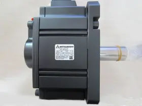 Hc-sfs121 Mitsubishi New Servo Motor