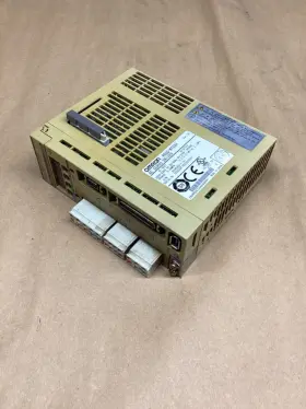 R88d-wt02h Omron Servo Driver #4002f253