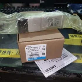 R88m-k10030h-s2 Omron 1pc New Servo Motor R88mk10030hs2