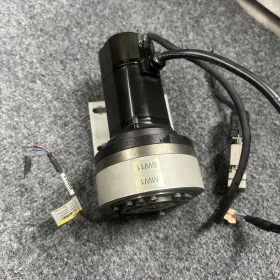 U10030va-s1 Omron R88m Servomotor