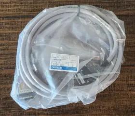 Xw2z-200j-b34 Omron Servo Cable
