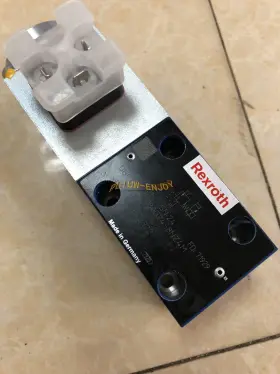 180g24-8nz4m Rexroth One Valve Dbetx-1x/180g24-8nz4m Dbetx-10/180g24-8nz4m 0811402017