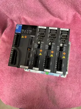 Rr1a01ae Sanmotion Rs1s05aa Rrpaeho Ac Servo Drive With 3 Drives