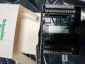 Sxwtbiow110001 Schneider Electric Tb-io-w1 Terminal Base