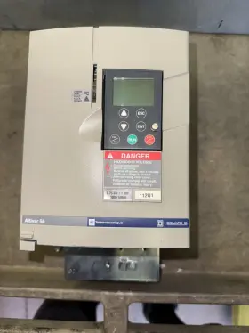 Atv58hu18n4 Schneider Electric Telemecanique Square D 3ph .75kw 1hp 380/500volt