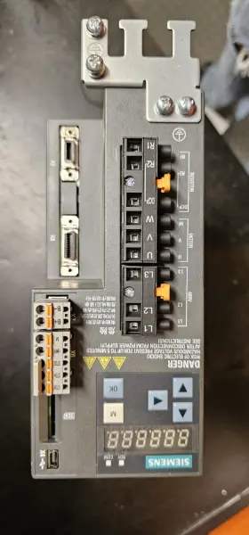 6sl3210-5fe11-0uf0 Siemens 6sl3210-5fe11-0ua0 Sinamics V90 / 6sl3210-5fe11-0uf0. Pulled From Equipment We Never Got To Use