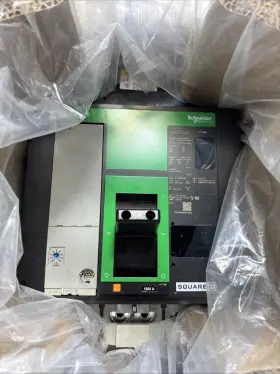 Pja36100u44a Square D Pja36120 Powerpact Pj 1200a Circuit Breaker 3p