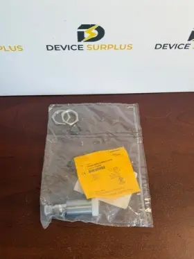 Ru300u-m30e-2up8x2t-h1151 Turck Ultrasonic Sensor 300 3000mm Pnp New