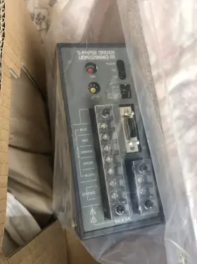 Udk5128nw2-m Vexta New One Stepper Driver Udk5128nw2m In Box Expendited Shipping