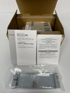 Jusp-2r1aa-sd7 Yaskawa 1w1792-1-21 Servopack Ac Servo V.0.2.2 O/n Unit Only