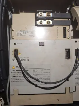 Cimr-mr5n2030 Yaskawa 3-phase Vs-656 Mr5 200v Inverter Drive 30kw Converter
