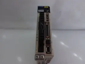 Sgd7s-2r8a00a Yaskawa Servo Drive