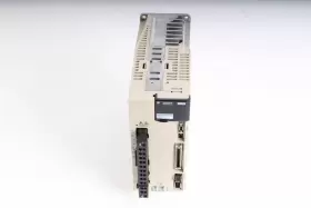 Sgd7s-2r8f00a Yaskawa Servo Drive