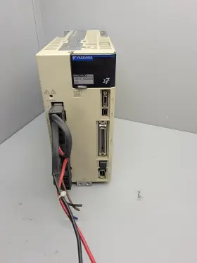 Sgd7s-5r5a00a002 Yaskawa Servopack