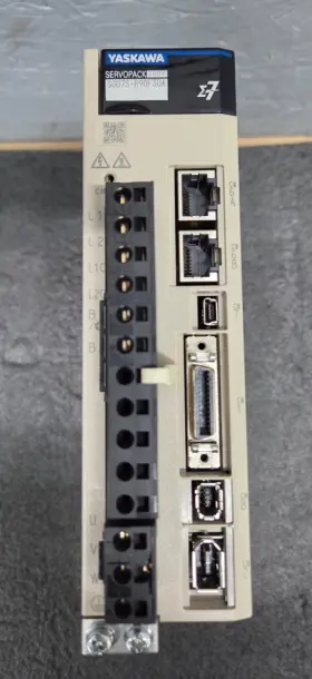 Sgd7s-r90f30a Yaskawa Servo Amplifier Drive