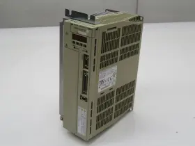 Sgdm-20ad-ry1 Yaskawa Servopack Servo Drive T246649