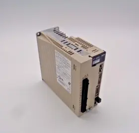 Sgdv-5r5a21a0020000 Yaskawa Servopack 5.5 Amp 3 Phase 750 W New