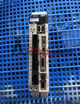 Sgdv-r70a11a001000 Yaskawa 1pcs Used Servo Drive Tested Good