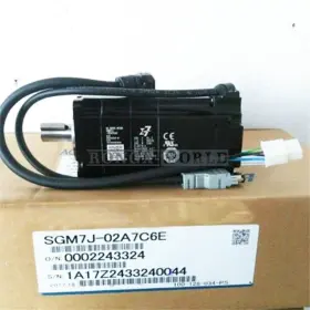 Sgm7j-02a7c6e Yaskawa 1pcs New Servo Motor