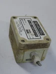 Sensotec 060-6827-06 Amplifier Line 24-32VDC +-10VDC Used. Price: $58.16.