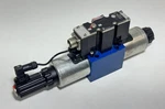 Bosch Rexroth 4WREE 10 V50-22/G24K31/F1V 4/3 Proportional Directional Valve New. Price: $1599.00.