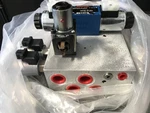 Rexroth R900906262 4WRA6E07-2X/G24N9K4/V Hydraulic Valve Manifold With Solenoids New. Price: $600.00.
