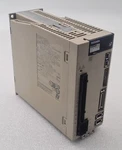 Yaskawa Servopack SGD7W-1R6A20A 700 Driver 200V Used. Price: $170.00.