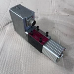 Moog D633E6102 R02KX4F0VSM2 Servo Valve Hydraulic Neu. Price: $2323.84.